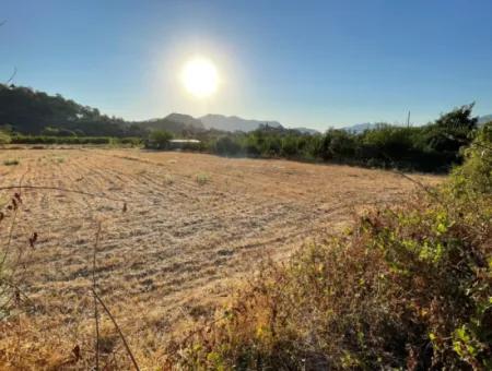 2000M2 Grundstück Zum Verkauf In Der Bebauten Gegend Des Dorfes Çandir