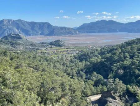 4000M2 Feld Zum Verkauf Mit Seeblick In Çandir