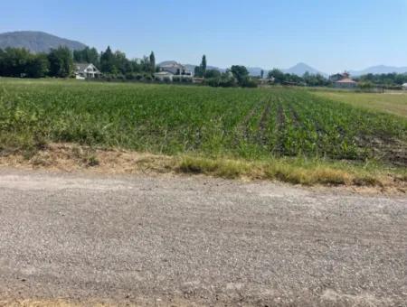 Grundstück Zum Verkauf Von 2715M2 Im Bebauten Gebiet Des Dorfes In Okçular