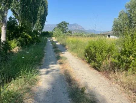 Land For Sale Of 1765 M2 In Okçular