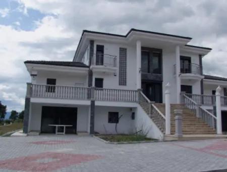 Zeytinalanda Satılık Lüks Villa Köyceğiz Zeytınalanda 6800M2 Arsa Full Göl Manzaralı Satılık Villa